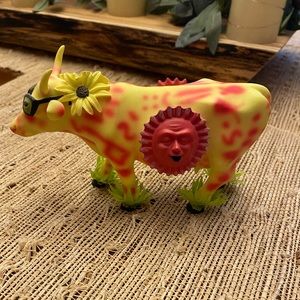 Here come the sun. Cow Parade